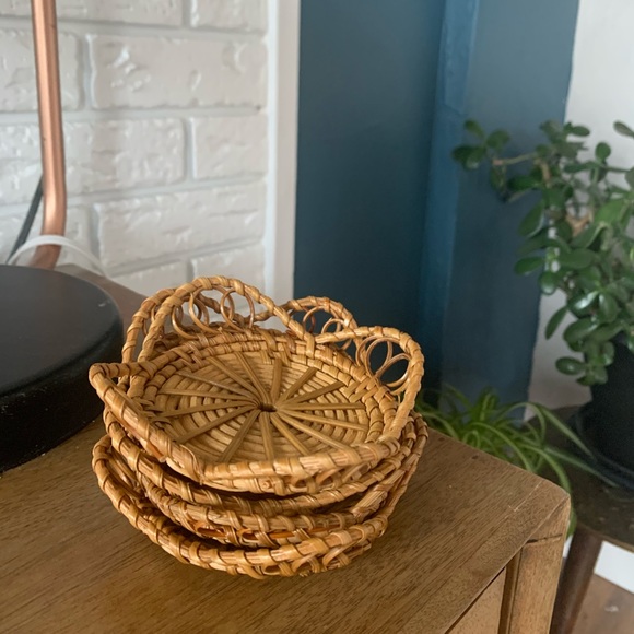 Rattan Coaster - set of 4 - Picture 1 of 4